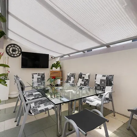 Διαμέρισμα Kunstraum Loßburg